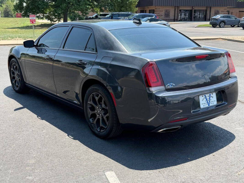 2019 Chrysler 300 S