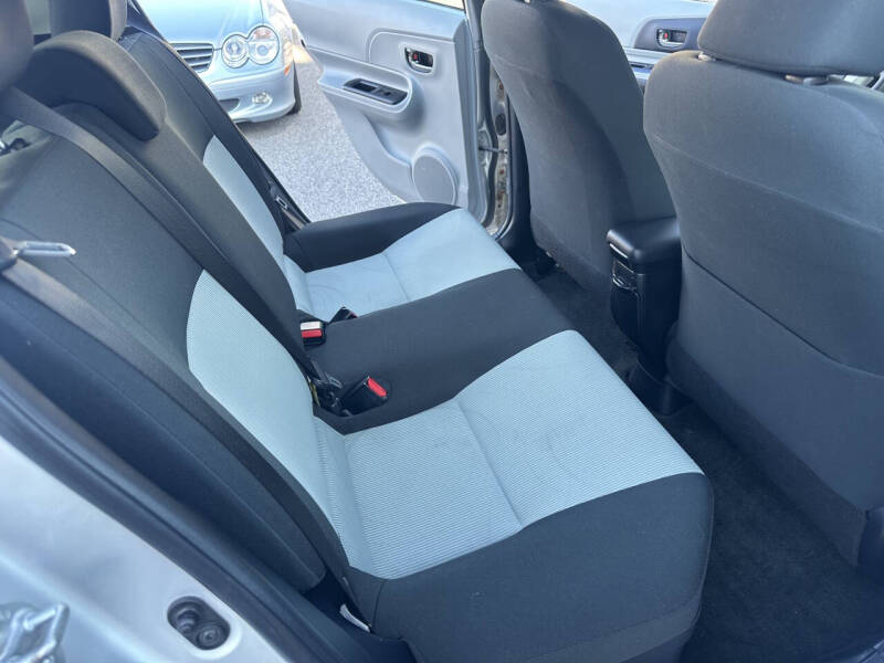 2013 Toyota Prius c Three - Photo 13