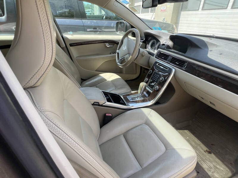 2012 Volvo XC70 3.2