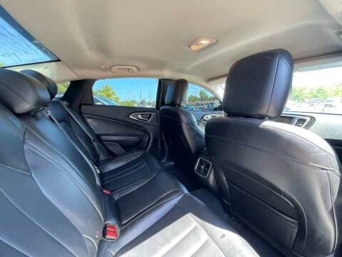2015 Chrysler 200 C