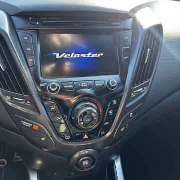 2016 Hyundai Veloster