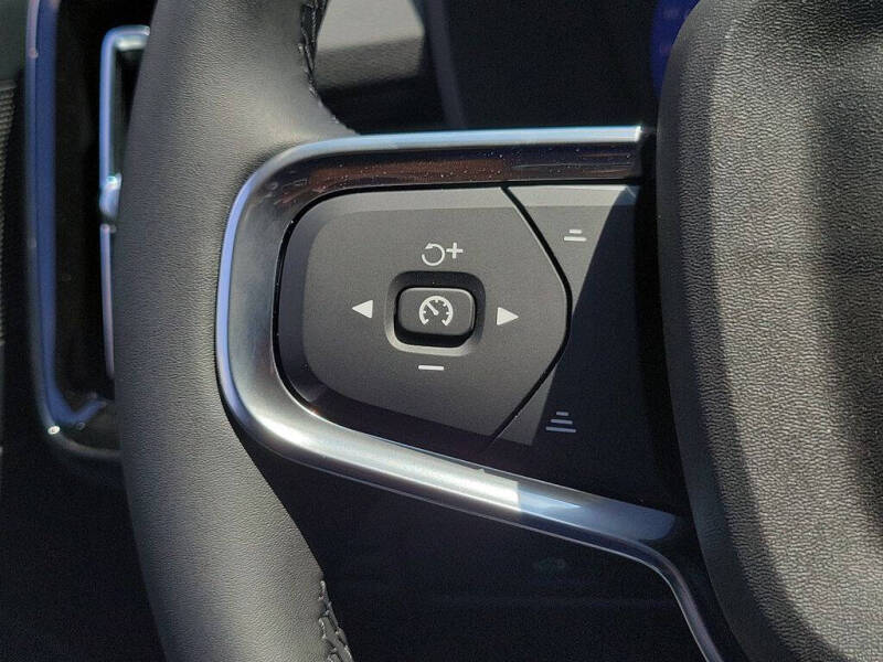 2026 Volvo XC40 B4 Core