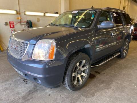 2008 GMC Yukon for sale at LUXURY IMPORTS AUTO SALES INC in North Branch MN