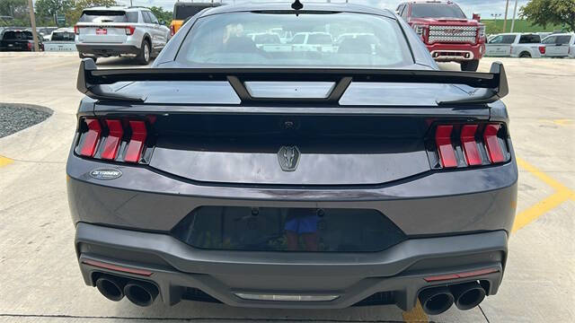 2025 Ford Mustang Dark Horse