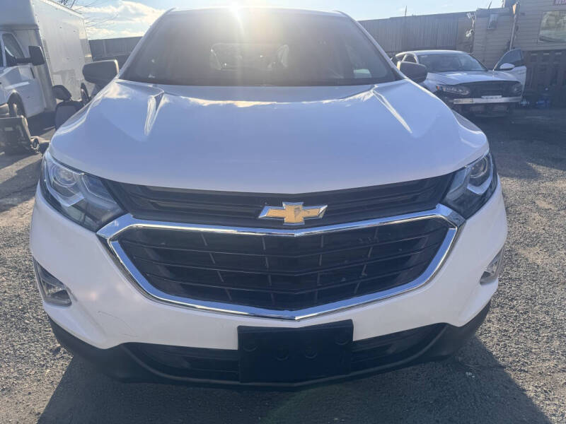 2021 Chevrolet Equinox LS's photo