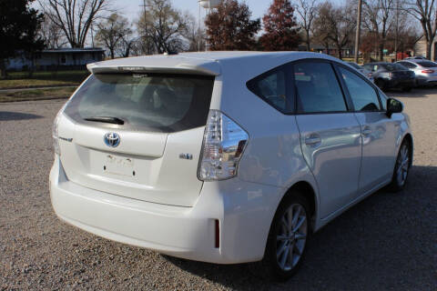 2013 Toyota Prius v Five