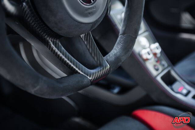 2016 McLaren 675LT