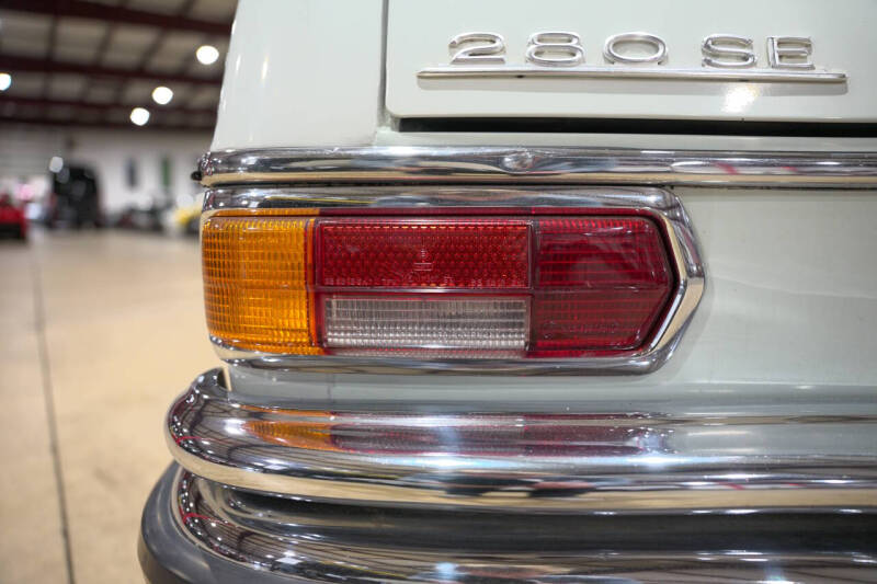 1972 Mercedes-Benz 280-Class