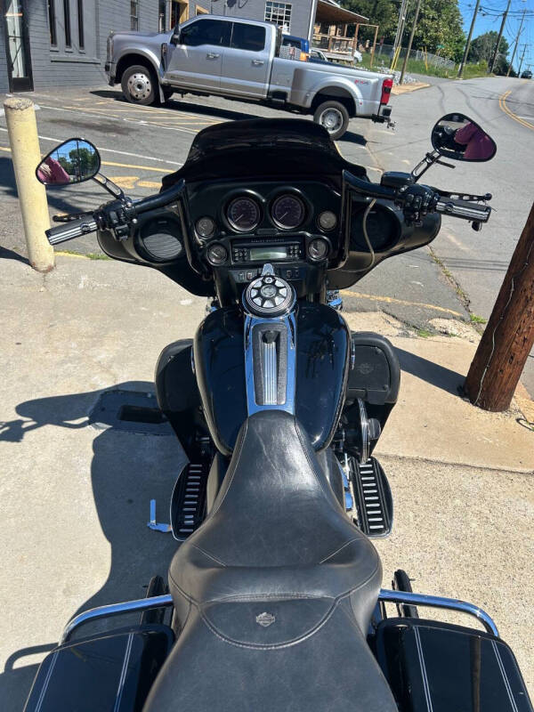 2012 Harley-Davidson Ultra Classic FLHTCU