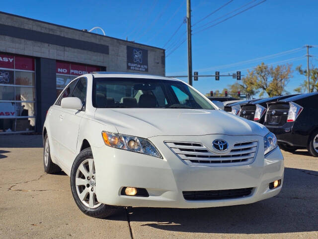 2007 Toyota Camry for sale at Quantum Auto Co in Plainfield, IL