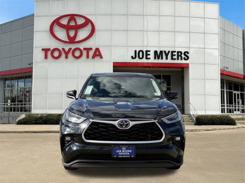 2023 Toyota Highlander LE