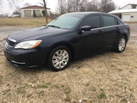 2014 Chrysler 200 for sale at Hitt & Mis Auto in Cape Girardeau MO