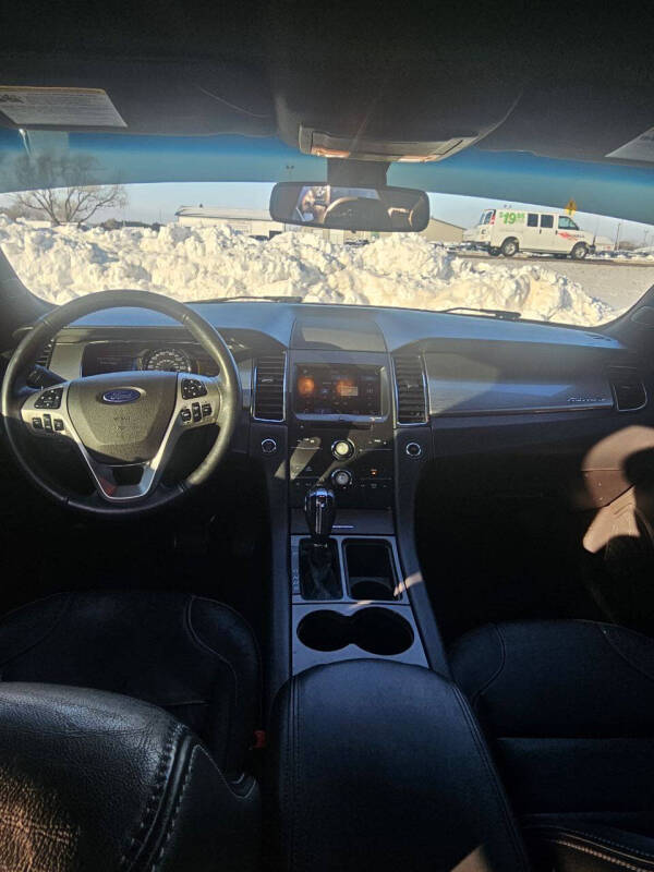 2018 Ford Taurus SEL