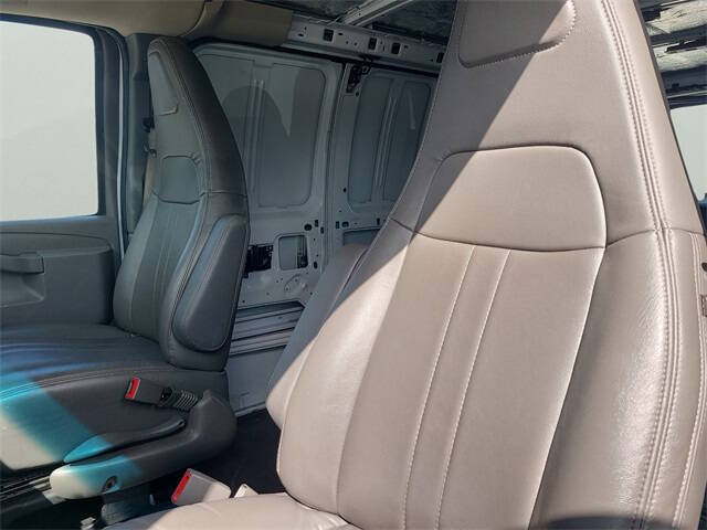 2021 Chevrolet Express 2500