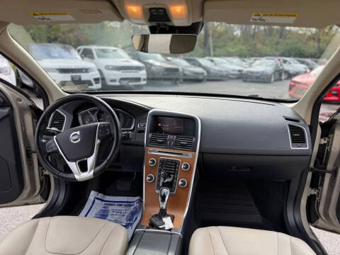 2017 Volvo XC60 T5 Inscription