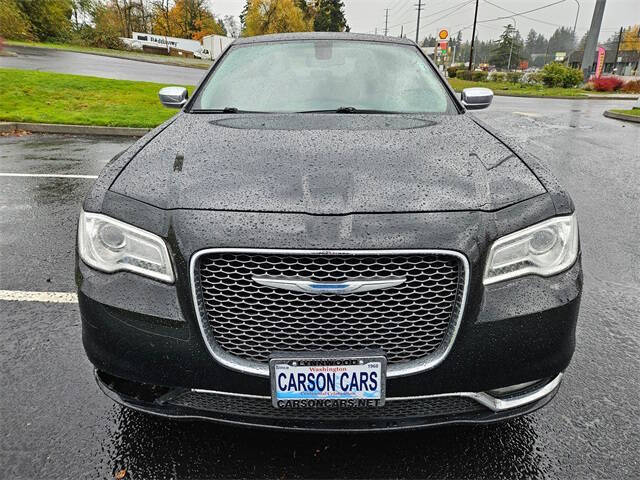 2017 Chrysler 300 C