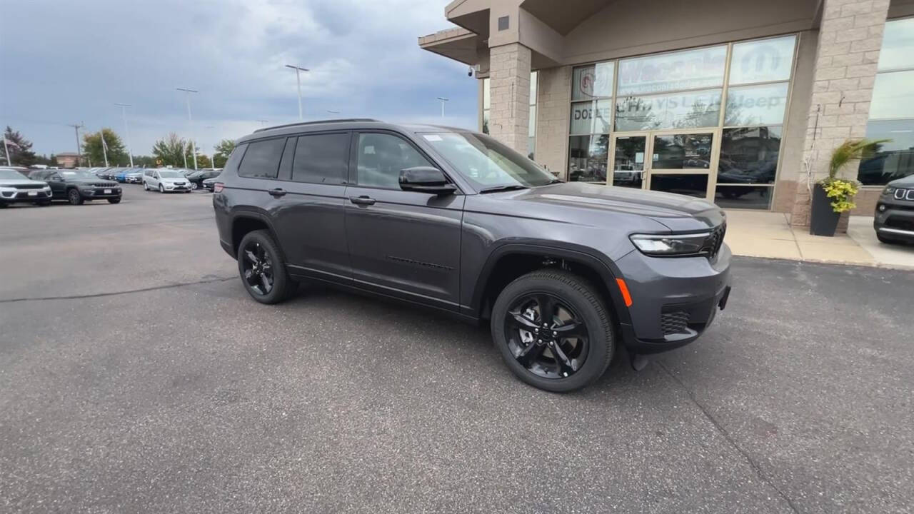 2024 Jeep Grand Cherokee L for sale at Victoria Auto Sales in Victoria, MN