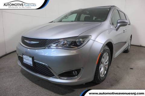 2017 Chrysler Pacifica