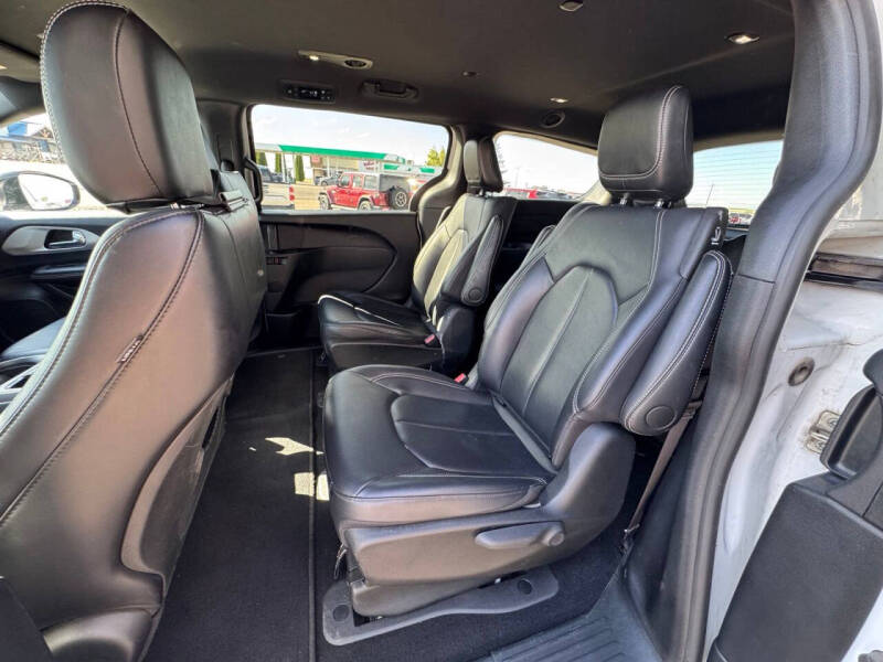 2024 Chrysler Pacifica Plug-In Hybrid