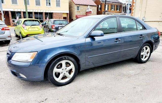2009 Hyundai Sonata for sale at Greenway Auto LLC in Berryville VA