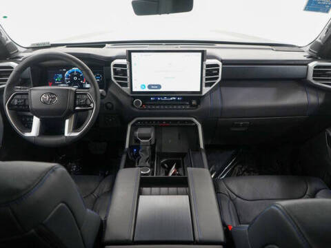 2025 Toyota Sequoia Platinum