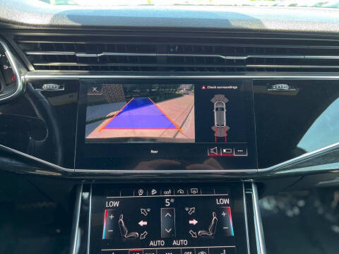 2019 Audi Q8 quattro Premium 55 TFSI