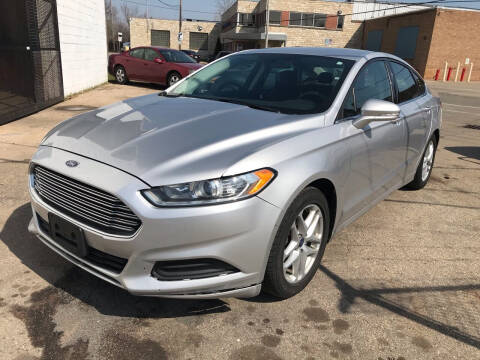 2014 Ford Fusion for sale at Square Business Automotive in Milwaukee WI