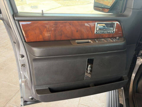 2012 Lincoln Navigator