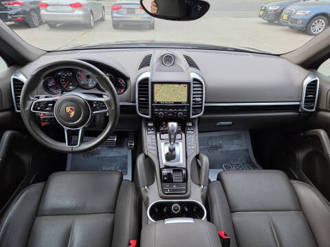 2016 Porsche Cayenne S