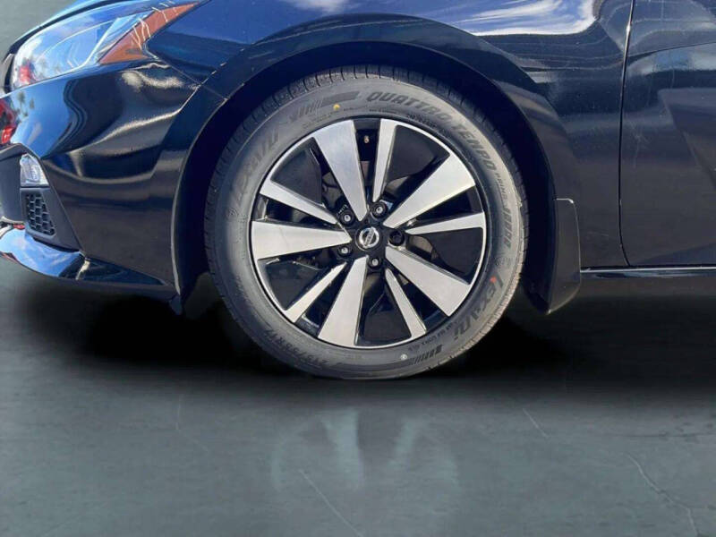 2021 Nissan Altima 2.5 SV