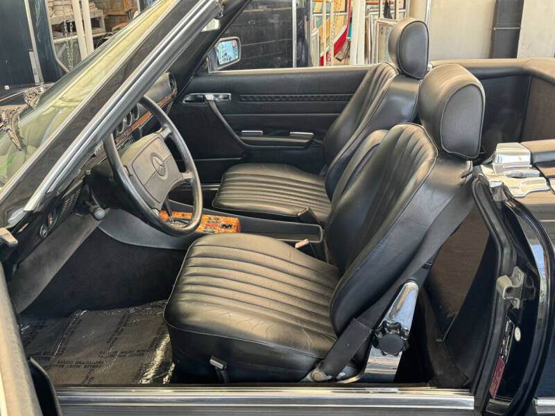 1989 Mercedes-Benz 560-Class 560 SL