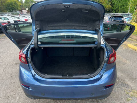 2017 Mazda MAZDA3 Touring