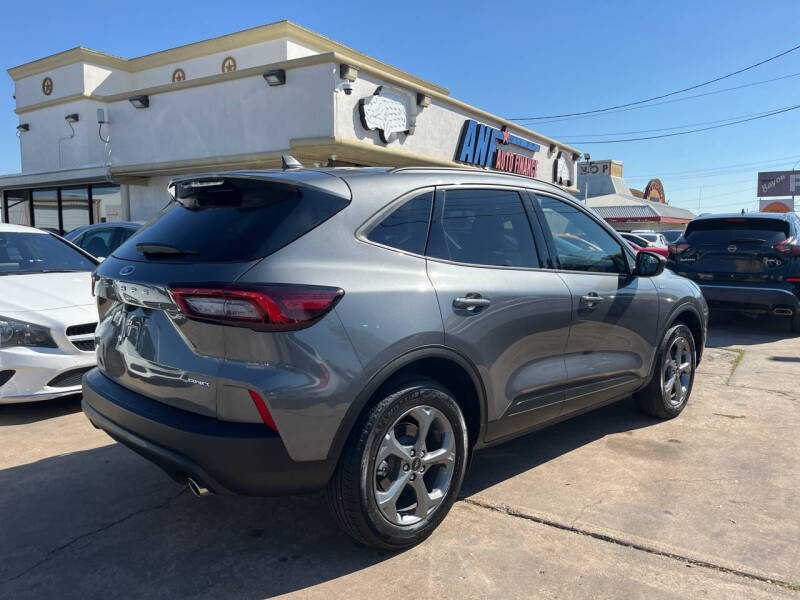 2025 Ford Escape ST-Line Select