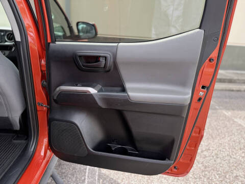 2017 Toyota Tacoma SR5 V6