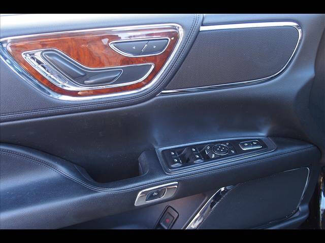 2019 Lincoln Continental Select