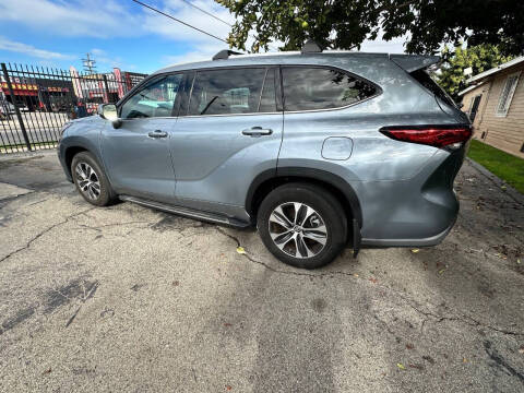 2022 Toyota Highlander XLE
