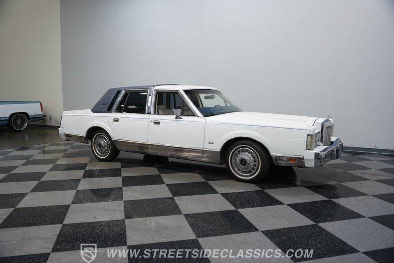 1985 Lincoln Town Car