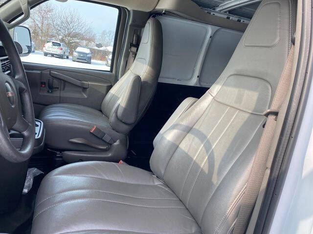 2024 GMC Savana 2500