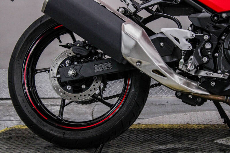 2024 Kawasaki Ninja 500 SE ABS