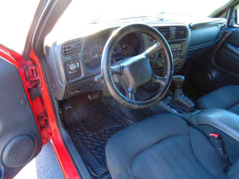 2004 Chevrolet Blazer LS