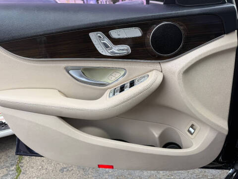 2015 Mercedes-Benz C-Class C 300