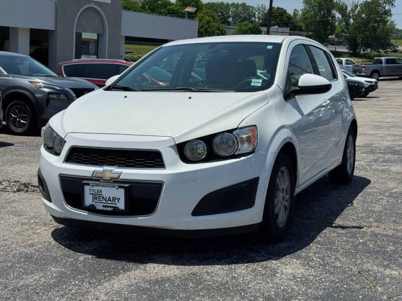2016 Chevrolet Sonic LT Auto