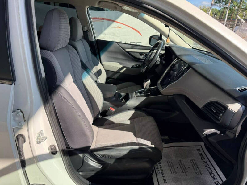 2022 Subaru Outback Premium