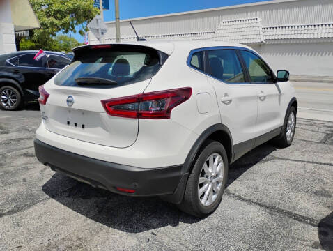 2022 Nissan Rogue Sport S