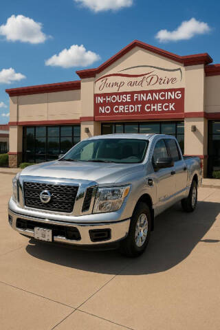 2017 Nissan Titan S