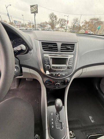 2017 Hyundai Accent Value Edition