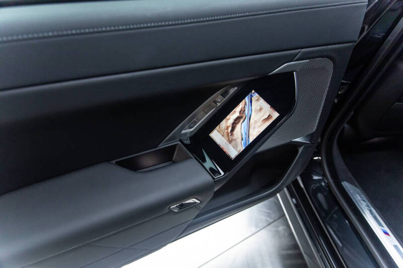 2023 BMW 7 Series 740i