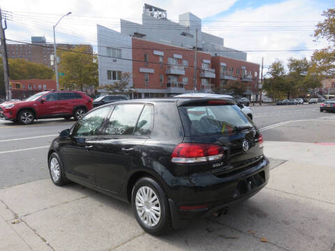 2014 Volkswagen Golf 2.5L PZEV