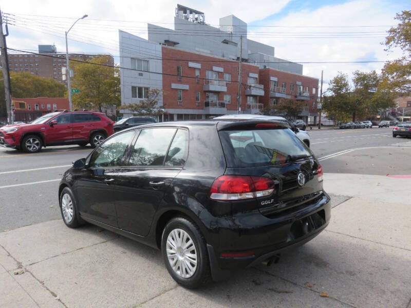 2014 Volkswagen Golf 2.5L PZEV