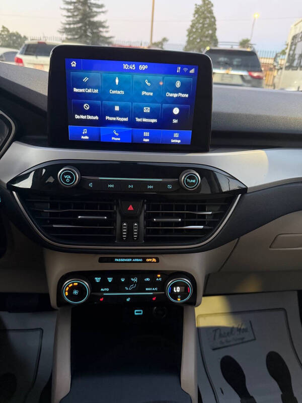 2021 Ford Escape SE